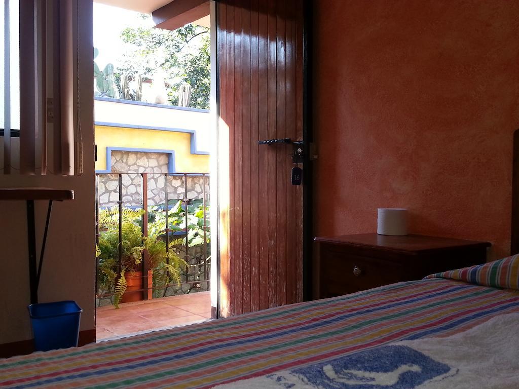 Hotel Casa Arnel Oaxaca Room photo
